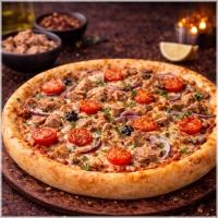 Tomato Sauce,Mozzarella,Tuna,Onions,Olives,<br>